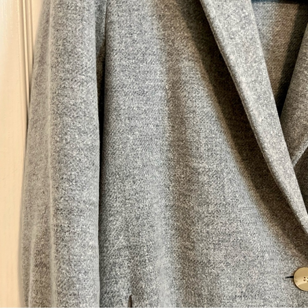 Aritzia Babaton Steadman Coat | Heather Light Grey Size Medium - Picture 5 of 13